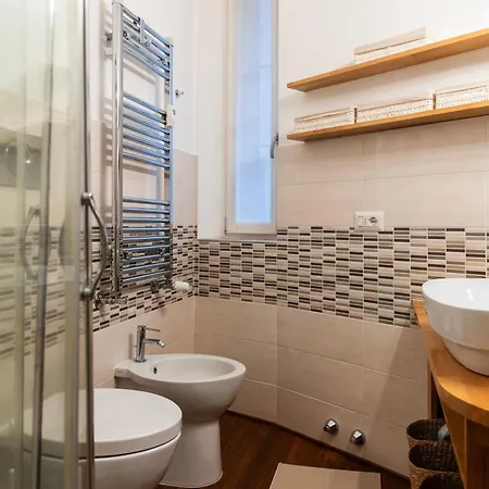 Youhosty - Tortona 2 Apartment